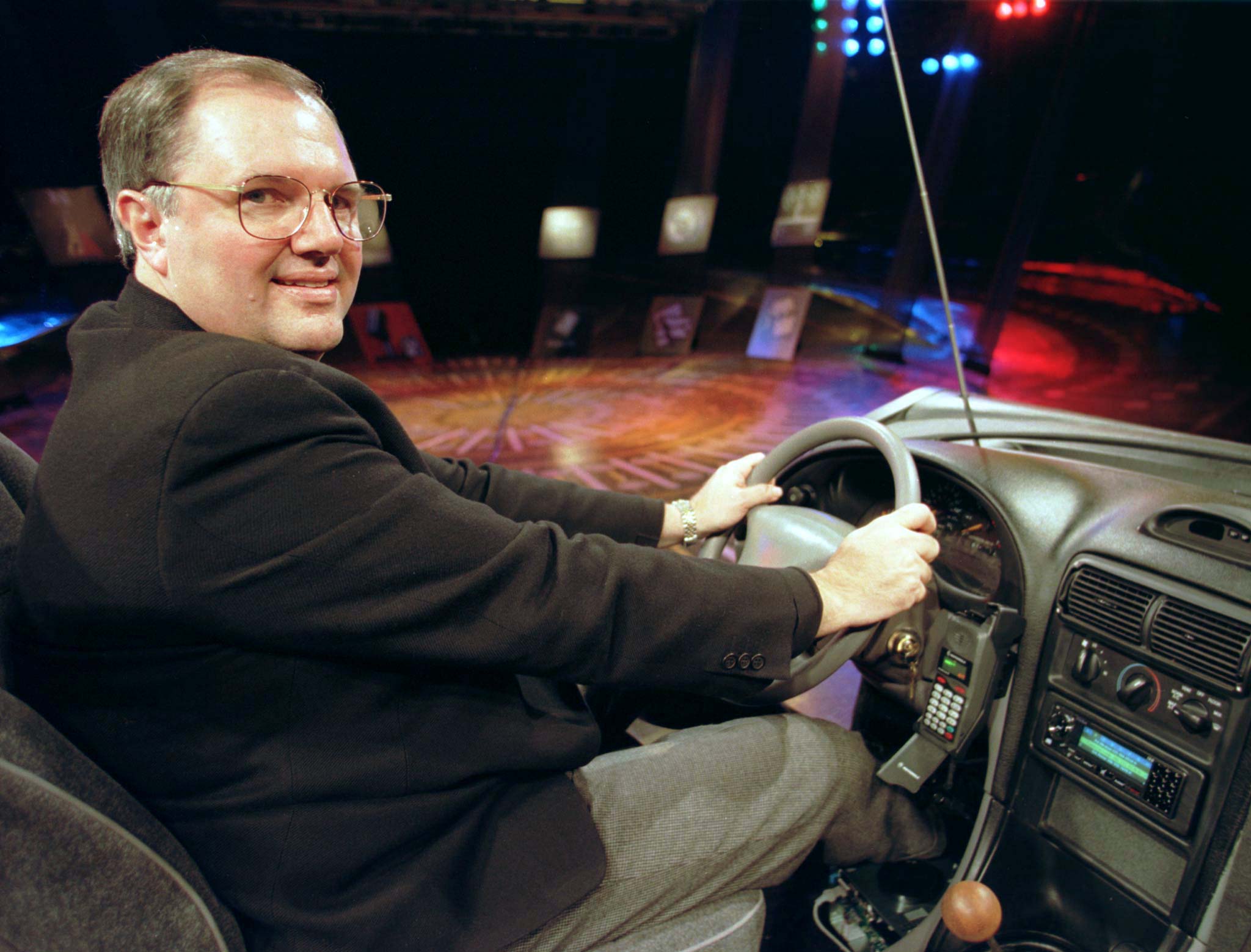 Clarion AutoPC 310c was powered by Windows CE and had a user interface made by Microsoft.